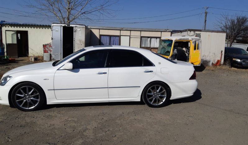 Toyota Crown Athlete full