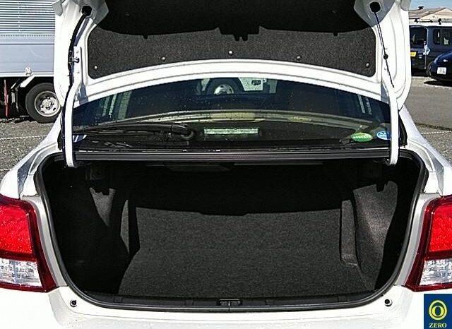 Toyota Corolla Axio full