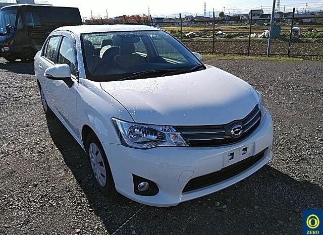 Toyota Corolla Axio full