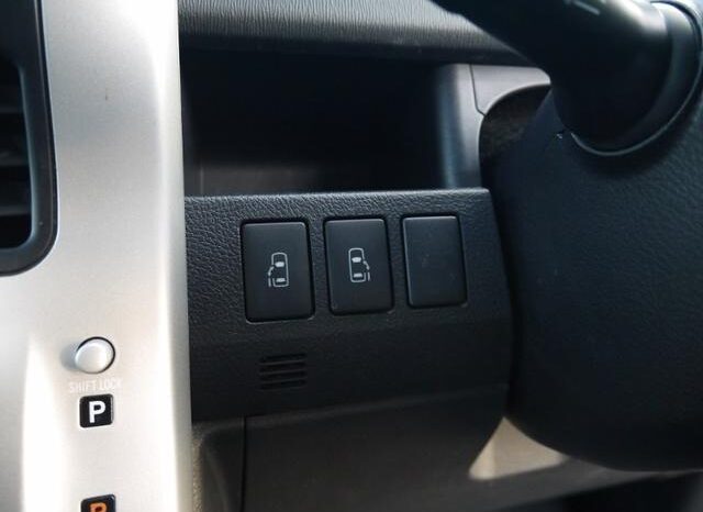 Toyota Noah S.I. full
