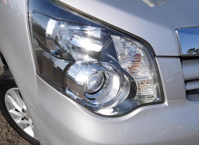 Toyota Noah S.I. full