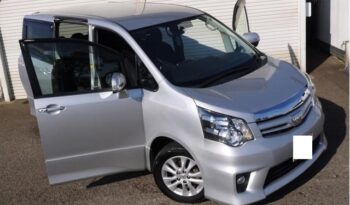 Toyota Noah S.I. (Reserved) full