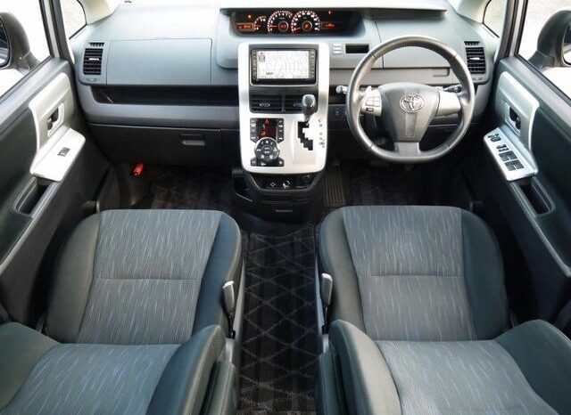 Toyota Noah S.I. full