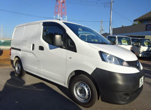 Nissan NV 200 full