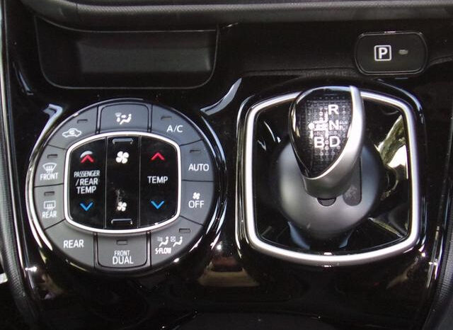 Toyota Noah full