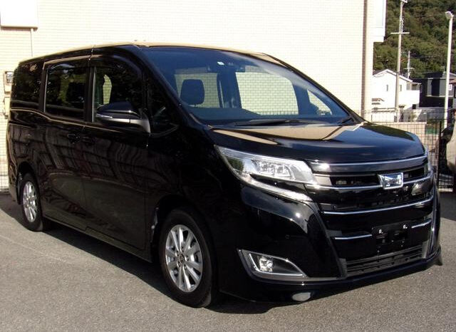 Toyota Noah full