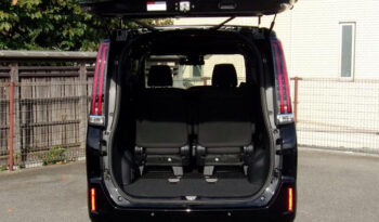 Toyota Noah full