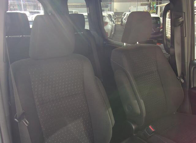 Toyota Noah full