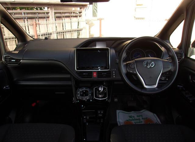 Toyota Noah full