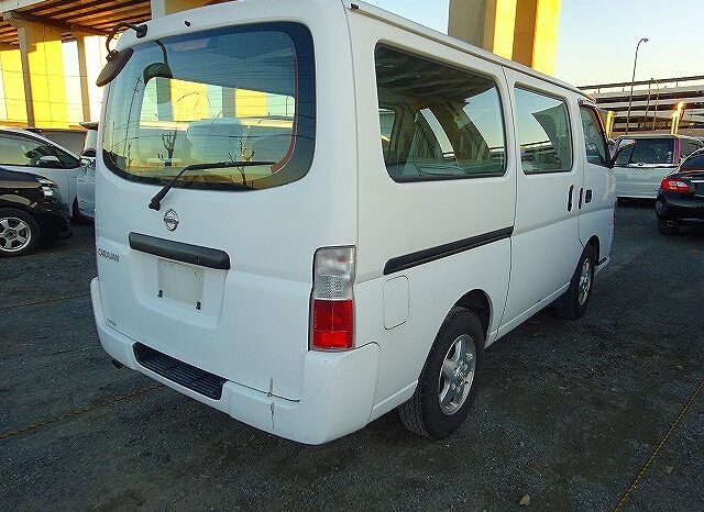 Nissan Caravan Van full