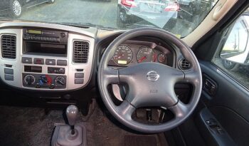 Nissan Caravan Van full