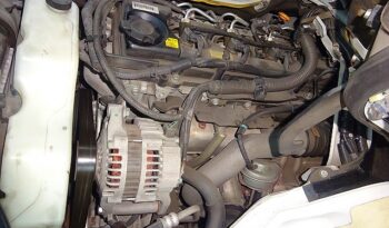 Nissan Caravan Van full
