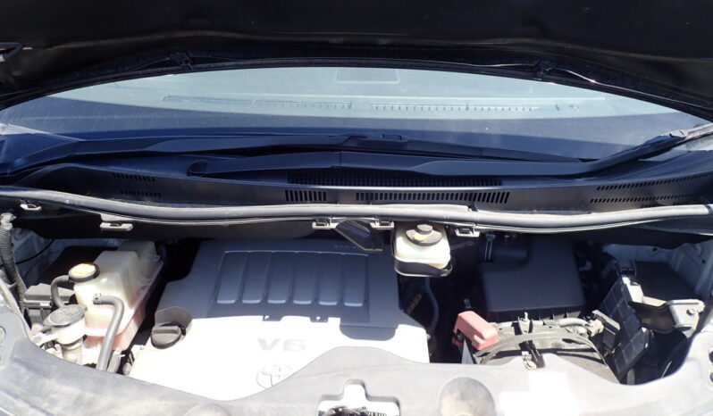 Toyota Alphard full
