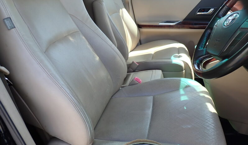 Toyota Alphard full