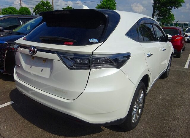 Toyota Harrier (Reserved) full