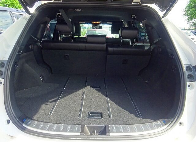 Toyota Harrier (Reserved) full