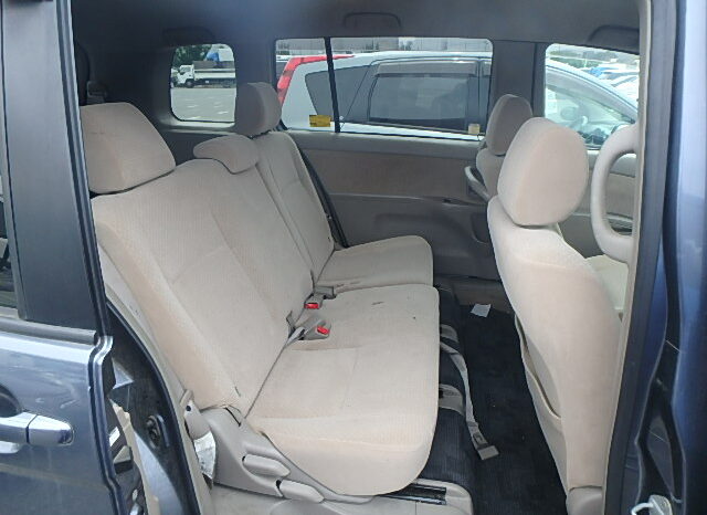 Toyota ISIS full