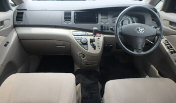 Toyota ISIS full