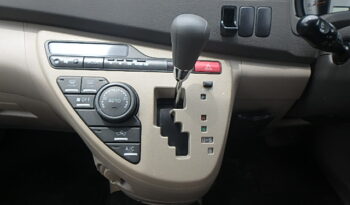 Toyota ISIS full
