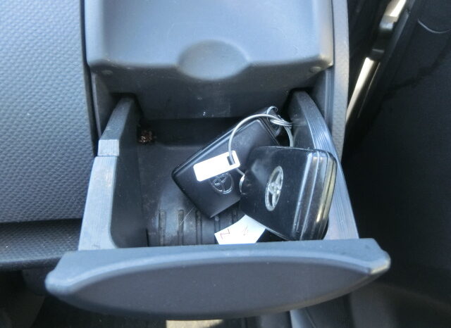 Toyota Vitz RS full