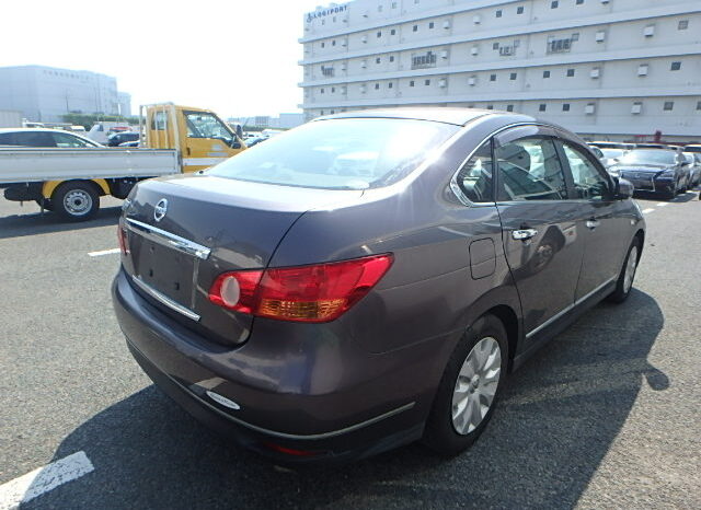 Nissan Bluebird Sylphy full