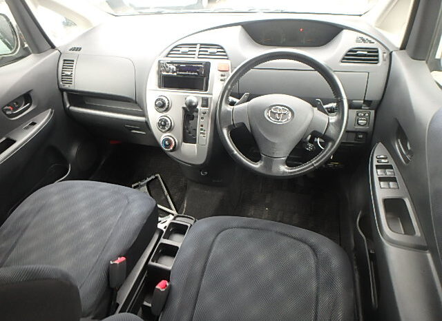 Toyota Ractis full