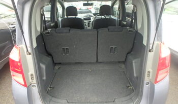 Toyota Ractis full