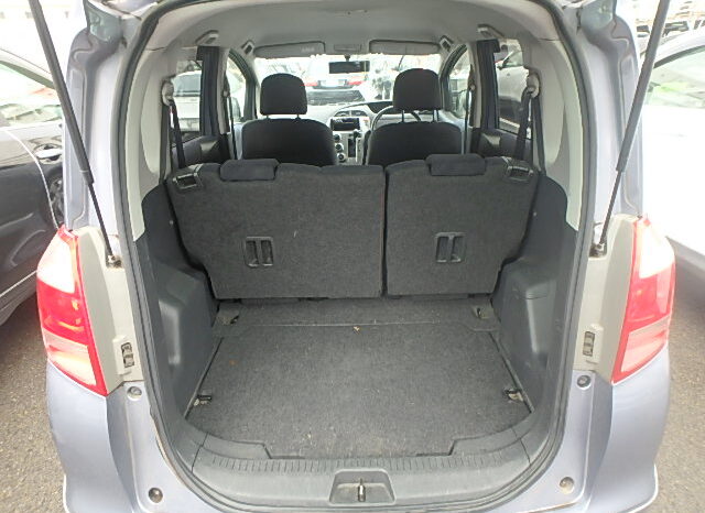 Toyota Ractis full