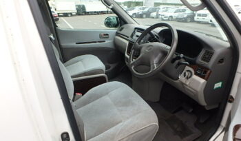 Toyota Hiace Regius full