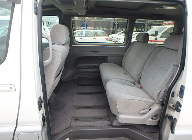Toyota Hiace Regius full