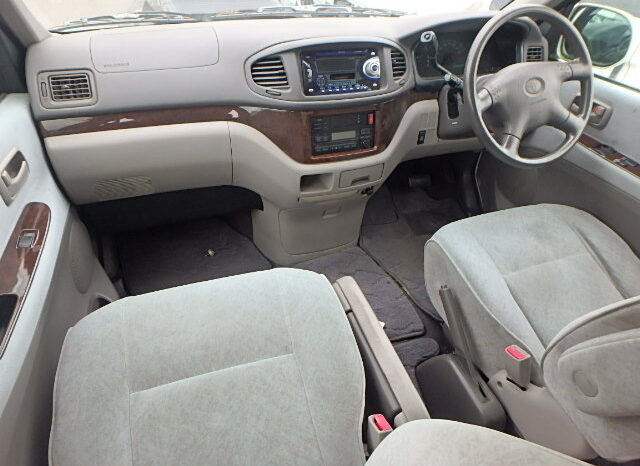 Toyota Hiace Regius full