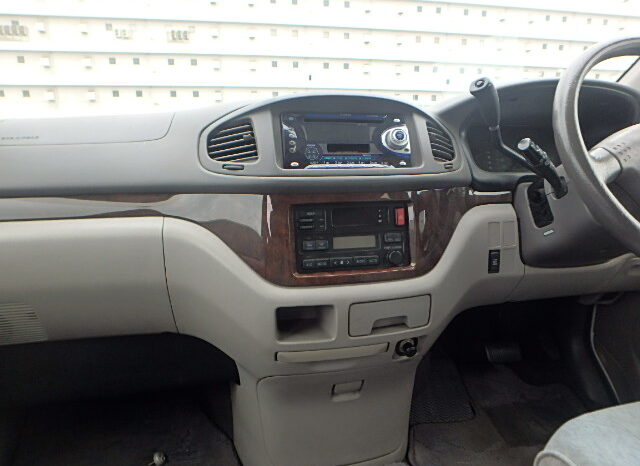 Toyota Hiace Regius full