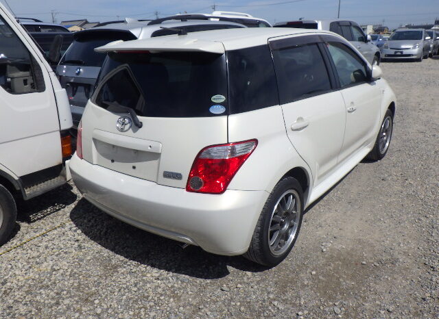 Toyota IST full