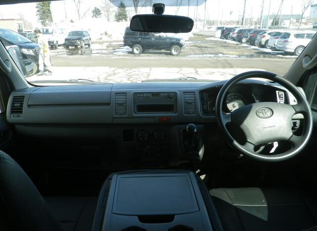 Toyota Hiace Van (Reserved) full