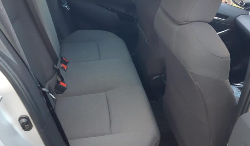 Toyota Corolla full