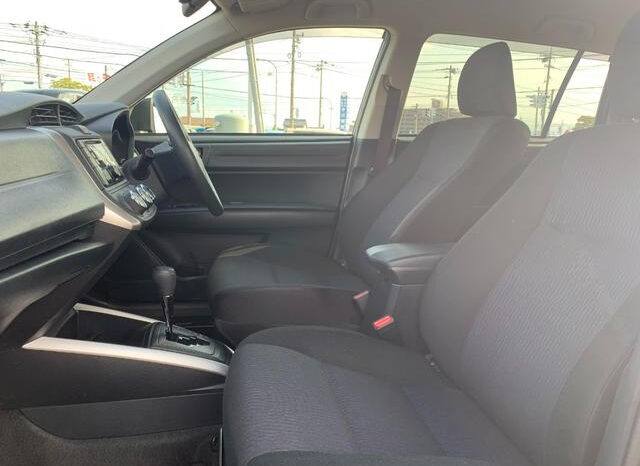 Toyota Corolla Fielder full