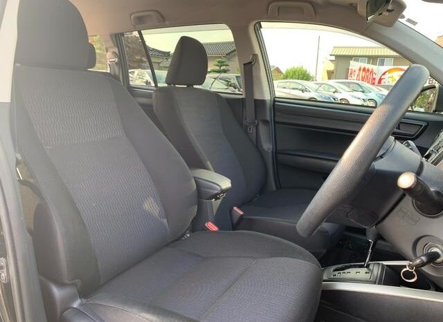 Toyota Corolla Fielder full