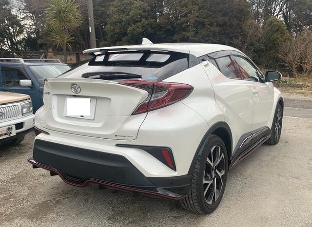 Toyota CH-R full