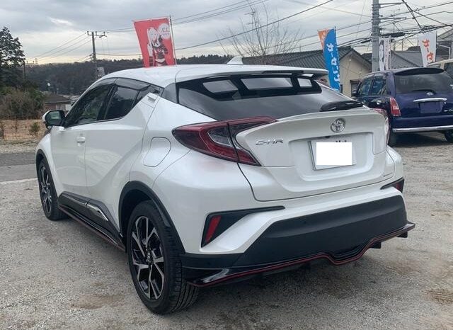 Toyota CH-R full