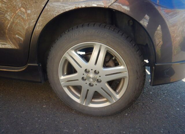 Toyota IST full