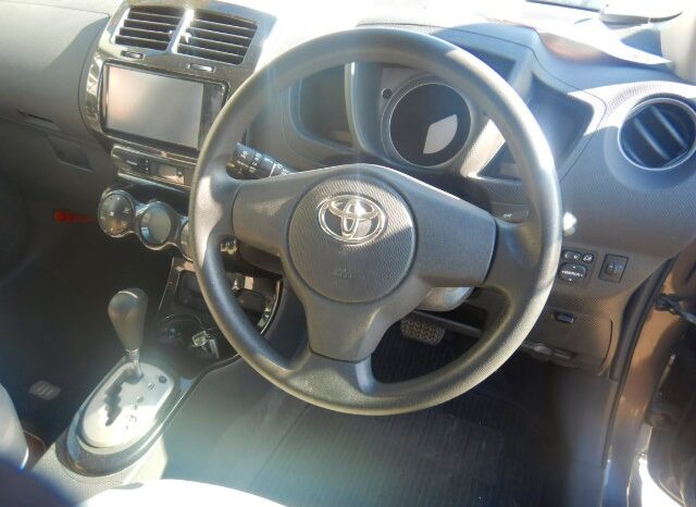 Toyota IST full