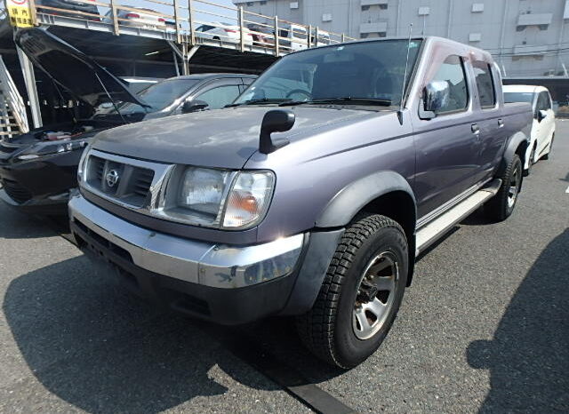 Nissan Datsun Pickup full