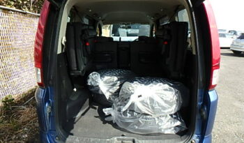 Nissan Serena full