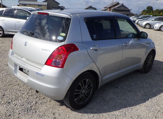 Suzuki Swift full