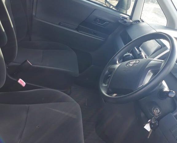 Toyota Noah full