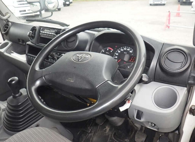 Toyota Dyna full