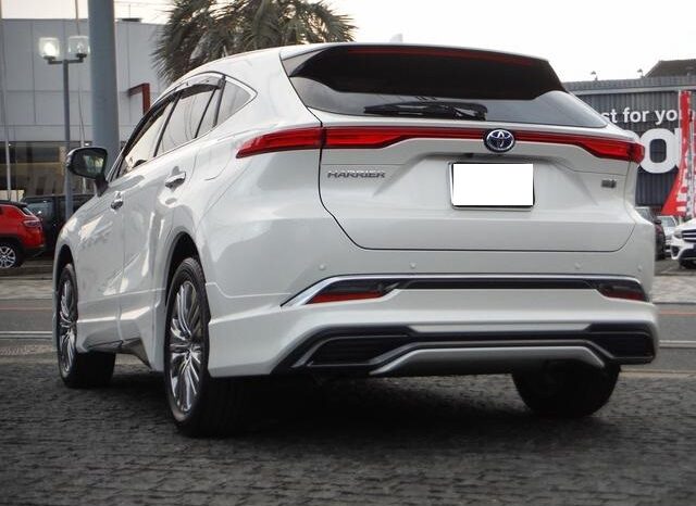 Toyota Harrier (Reserved) full