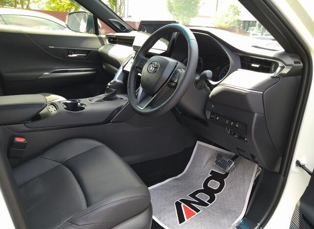 Toyota Harrier (Reserved) full