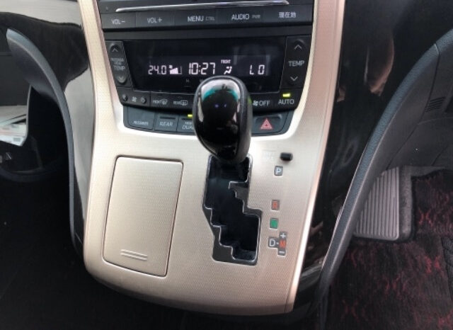 Toyota Vellfire full