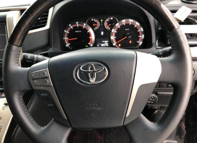 Toyota Vellfire full
